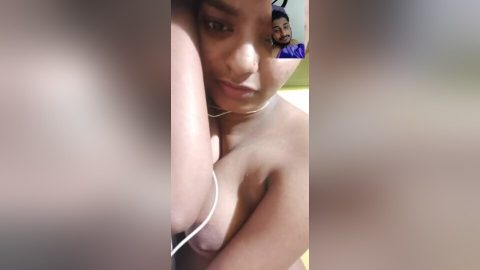 Today Exclusive- Hot Desi Chick Shows Her Boobs And Pussy On Vc