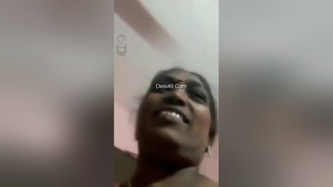 Mature Aunty Shows Her Pussy