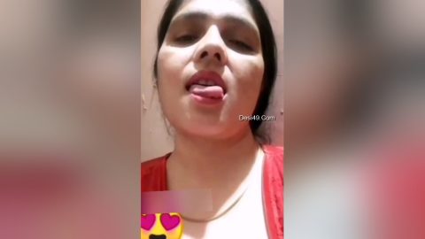 Today Exclusive -sexy Desi Bhabhi Shows Her Boobs And Pussy