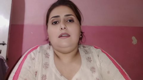 Desi Bhabhi Blowjob