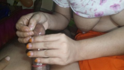 Hot Bengali Aunty Blowjob & Hand Job Cumshaw With Beautiful Lips