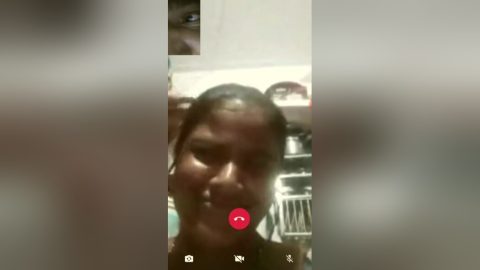Today Exclusive-tamil Cheating Wife Showing Pussy To Lover