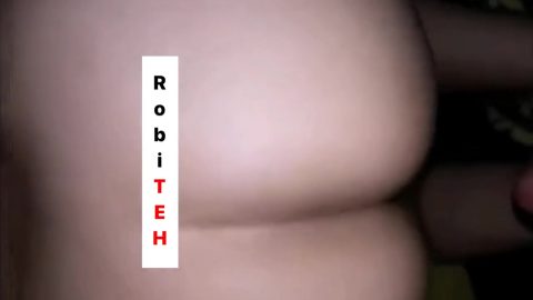 کون دادن من به پسر همسایه که با کیر کلفتش منو از عقب جر میده Persian Sex From Ass ( 12)