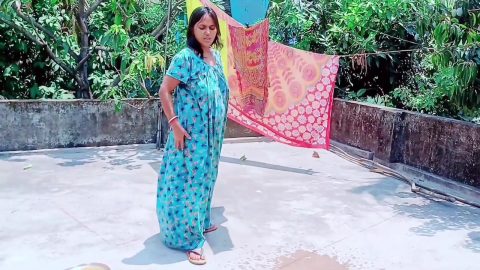 Desi Indian Bhabhi Gets Fucked By Ac Mechanic