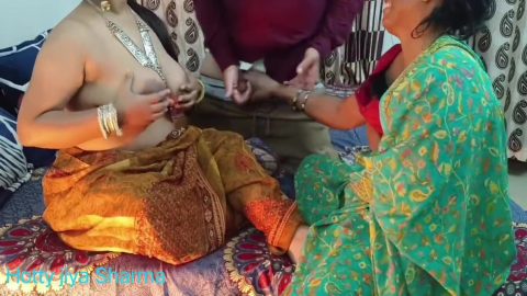 Desi Indian Porn Video – Real Desi Sex Videos Of Nokar Malkin And Step mom Group Sex – Asian Milf