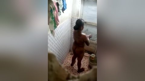 Today Exclusive- Bahbhi Bathing Record By
