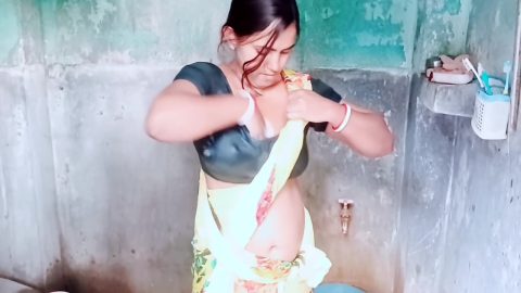 Bengali Bhabhi In Bathroom Full Viral Mms (cheating Wife Amateur Homemade Wife Tamil 18 Year Old Indian Uncensor