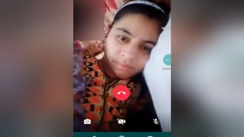 Paki Girl Showing Her Ass And Boobs On Vc 1