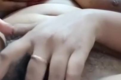 Bengali Boudi – Desi Bhabi Fingering Hairy Wet Pussy And Close Up