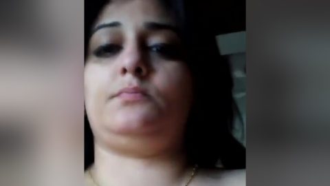 Today Exclusive- Horny Hunter Bhabhi Showing Her Boobs And Pussy