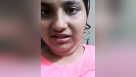 Sexy Mallu Girl Showing Her Boobs 2