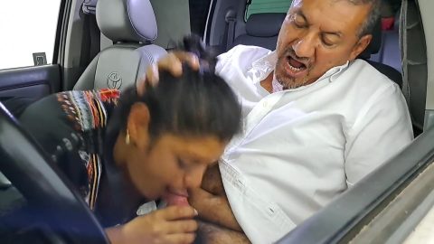 Aly Le Da Una Mamada Ensalivada En El Carro, Es Mejor Chupando Verga!