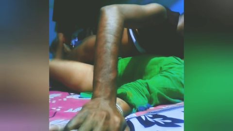 Li Ya – Bade Bhai Ki Sali Ko Bed Pe Lita Kar Khub Clear Hindi Voice