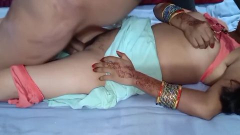 First Night – Ladki Ko Room Me Bula Kar Chod Diya Indian Desi Married
