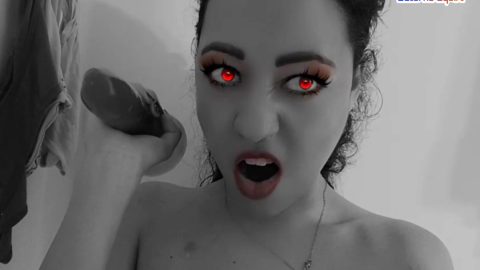 Saturno Squirt The Sexiest Latin Babe, She Is On Halloween Vampire Masturbation Tuesday The 13th