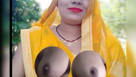 Nangi Bhabhi