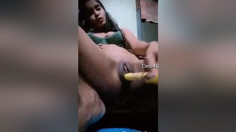 Today Exclusive- Horny Desi Girl Masturbating