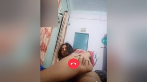 Paki Girl Showing Her Ass And Boobs On Vc 2