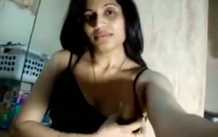 Indian Sex Of Desi Kashmiri College Teacher Fingering Pussy