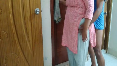 Dost Kee Badi Gand Vale Maan Ko Choda Jab Dost Ni Ghar Par Nahi Tha – Milf Big Ass Fucking & Cum With Huge Boobs