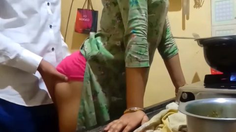 Indian Sexy Stepmom Caught By Stepson While Talking To Her Boyfriend