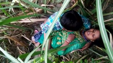 Dehati Lovers Having Sex In A Grass Field