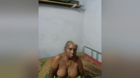 Today Exclusive- Mature Couple Shows Boobs And Pussy