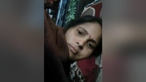 Exclusive- Sexy Look Desi Bhabhi Showing Her Big Boobs On Video Call