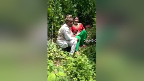Today Exclusive- Nepali Mature Couple Out Door Fucking