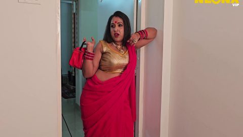 Desi Hot Milf Lady Makes Her Client Happy By Having Amazing Sex