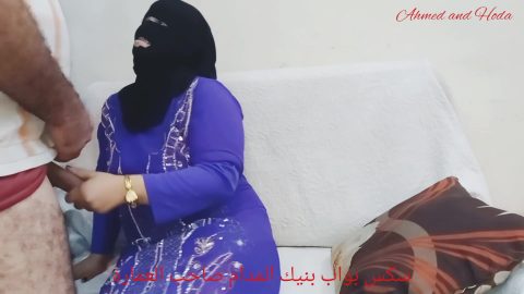 سكس البواب بنيك المدام مرات صاحب العماره واسمع صوت عربي واضح كلام يهيج