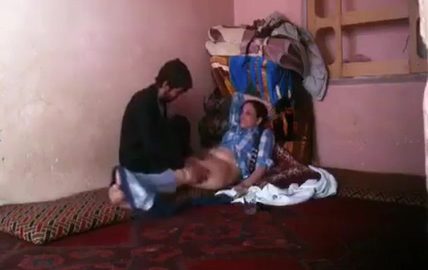 Sexy Kashmiri Bhabhi With Lusty Devar Caught
