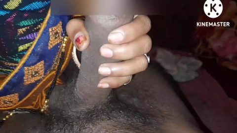 Tamil Blowjob-desi Bhabi Giving Blowjob And Deepthroat-hindi Audio Desi Mms