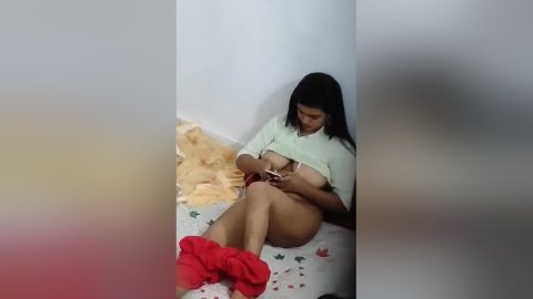 Sexy Desi Girl Shows Her Boobs And Pussy To Lover On Vc Capture In