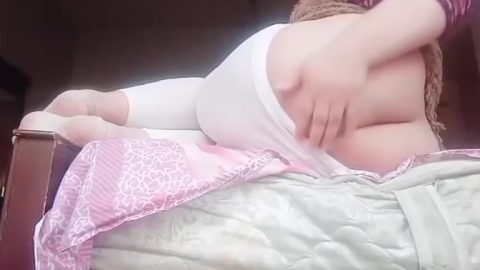 Pakistani Famous Youtuber Showing Big Ass And Asshole Fingering