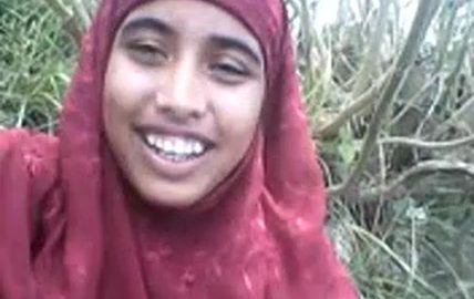 Sri Lankan In Desi Bangla Muslim Hijab Beauty In Forest