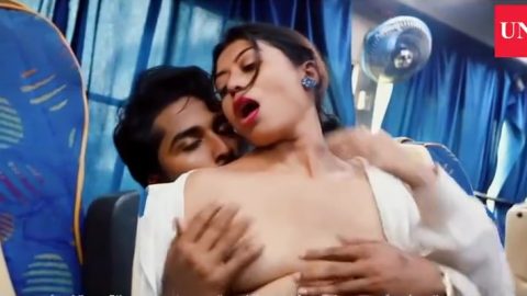Girlfriend Has Hardcore Sex In Bus