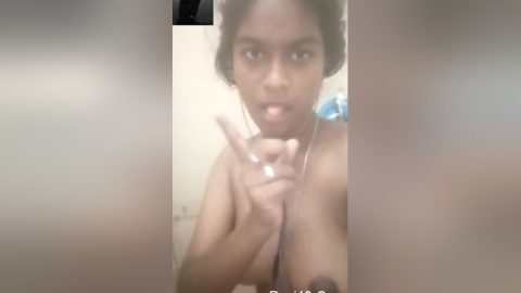Today Exclusive- Cute Tamil Girl Record Nude Selfie For Lover