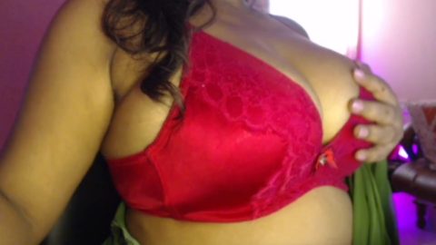 Desi Sexy Hot Bra Boobs Hot Lady Did Self Sex And Showed Her Boobs Through The Bra And Then Became Completely