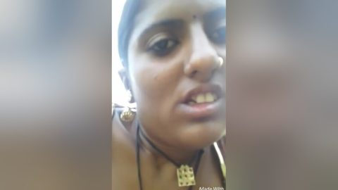 Exclusive- Desi Randi Bhabhi Showing Her Boobs And Ridding Customer Dick